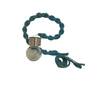 Buiten (solar) lampje aan geknoopt lint